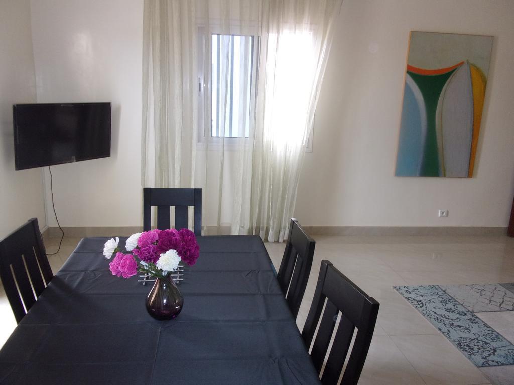 Apartment Meuble A Mbao Dakar
