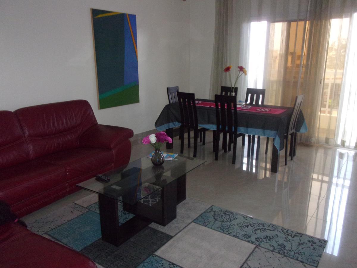 Apartment Meuble A Mbao